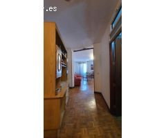 GESPAIN ACTIVIDADES INMOBILIARIAS OFRECE PISO EN CASCO HISTÓRICO.