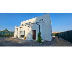 CHALET MODERNO CON PARCELA