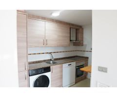 Piso en venta en Deltebre con piscina comunitaria y plaza de parking