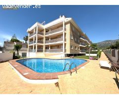 Espectacular Apartamento de 2 Dormitorios Dobles, 2 Baños, Terraza de 18 m2, Parking y Piscina.