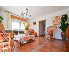Casa individual en zona tranquila y cerca del río Ebro perfecta para inversión