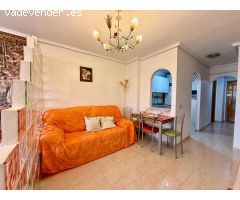 Estudio con un dormitorio moderno en Torrevieja