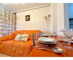 Estudio con un dormitorio moderno en Torrevieja