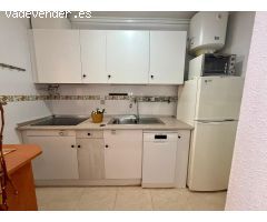 Estudio con un dormitorio moderno en Torrevieja