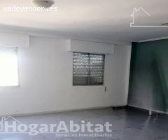 ¡OPORTUNIDAD DE INVERSIÓN! AMPLIO Y EXTERIOR PARA REFORMAR