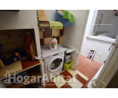 ¡CENTRO VILA-REAL! ESQUINERO Y LUMINOSO CON BALCÓN