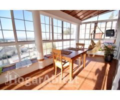 CHALET TOTALMENTE REFORMADO CON PISCINA, GARAJE Y GRAN TERRAZA