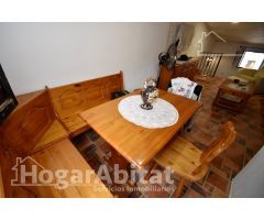 ¡OPORTUNIDAD! CASA CON TERRAZA CERCA DEL CASTILLO DE ONDA