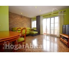 ¡OPORTUNIDAD! MUY AMPLIO CON GARAJE Y DOS BALCONES