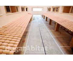 ¡PRIMERA LÍNEA DE PLAYA! EXTERIOR Y ACOGEDOR CON PISCINA Y TERRAZA
