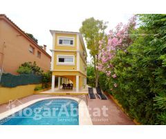 ¡CHALET ESPECTACULAR! AMPLIO Y LUMINOSO CON PISCINA PRIVADA Y TERRAZA