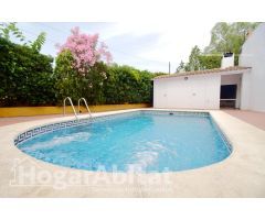 ¡CHALET ESPECTACULAR! AMPLIO Y LUMINOSO CON PISCINA PRIVADA Y TERRAZA