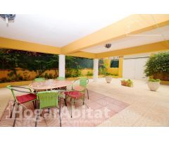 ¡CHALET ESPECTACULAR! AMPLIO Y LUMINOSO CON PISCINA PRIVADA Y TERRAZA