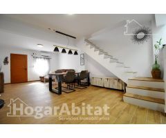 CASA REFORMADA CON TERRAZA Y CHIMENEA