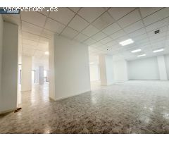 Local comercial reformado de 508m2 en edificio modernista en zona Menendez y Pelayo de Alfafar