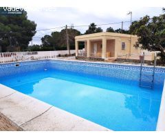 Chalet con piscina en zona Cañada de los Caballeros de Godelleta