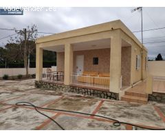 Chalet con piscina en zona Cañada de los Caballeros de Godelleta