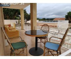 Chalet con piscina en zona Cañada de los Caballeros de Godelleta