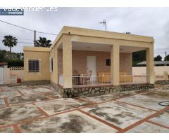 Chalet con piscina en zona Cañada de los Caballeros de Godelleta