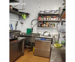 RESTAURANTE EN TRASPASO CON TERRAZA