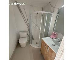 Minicasa con áreas exteriores y jacuzzi