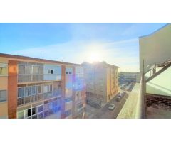 ÁTICO EN VENTA DE DOS HABITACIONES EN DELICIAS-ARCO LADRILLO