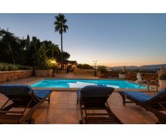 Chalet de lujo con espectaculares vistas en urbanización privada en el término de Palma de Mallorca