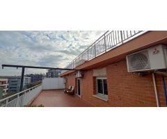 ATICO CON ASCENSOR Y TERRAZA