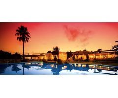 Complejo Vacacional con 118 apartamentos + zonas de ocio y acceso a la playa