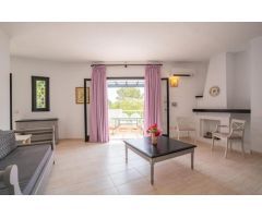 Complejo Vacacional con 118 apartamentos + zonas de ocio y acceso a la playa