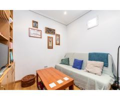 Piso de un dormitorio en calle Jaén