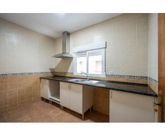 ^**^PISO REFORMADO DE 3 HABITACIONES EN EL CENTRO DE EL TIEMBLO (ÁVILA)^**^  Se vende magnífico piso