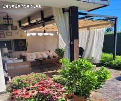 ^**^EXCLUSIVA PROPIEDAD CON EXHUBERANTE JARDÍN DE 2.200 M2 Y PARCELA SEGREGABLE EN PLENA NATURALEZA^