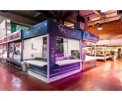 Puesto de 8 metros equipado en el Mercado de la Cebada (Madrid)