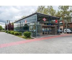 LOCAL COMERCIAL EN ALQUILER CON ACCESO VEHÍCULOS – 234 M² JUNTO A SAMBIL OUTLET ¿Buscas un espacio a