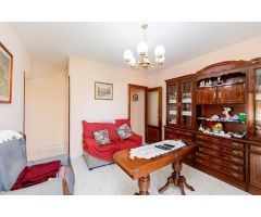 Piso en venta en la calle Membezar 15- Segunda planta con terraza exterior y ascensor