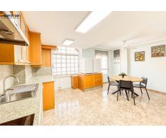 Habitación#4 Con Balcón y Baño Privado