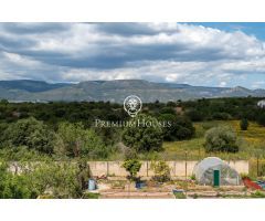 Casa con jardín y piscina en Vallmoll