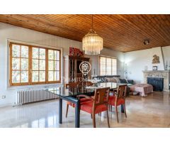 Casa con terreno edificable en Vall de lArrabassada