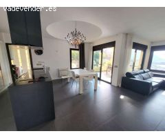 Con preciosas vistas al mar, Dúplex adosado, 3 dormitorios, 2 baños, en Mascarat en Altea