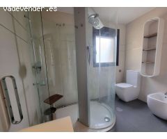 Con preciosas vistas al mar, Dúplex adosado, 3 dormitorios, 2 baños, en Mascarat en Altea