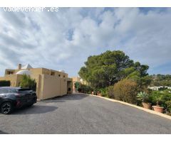 Con preciosas vistas al mar, Dúplex adosado, 3 dormitorios, 2 baños, en Mascarat en Altea