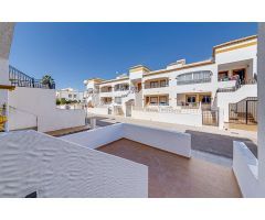 BUNGALOW DE 2 DORMITORIOS CON JARDÍN PRIVADO, PISCINA COMUNITARIA Y PARKING (Vistabella Golf)