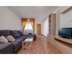 BUNGALOW DE 2 DORMITORIOS CON JARDÍN PRIVADO, PISCINA COMUNITARIA Y PARKING (Vistabella Golf)