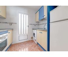 BUNGALOW DE 2 DORMITORIOS CON JARDÍN PRIVADO, PISCINA COMUNITARIA Y PARKING (Vistabella Golf)