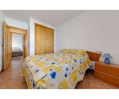 BUNGALOW DE 2 DORMITORIOS CON JARDÍN PRIVADO, PISCINA COMUNITARIA Y PARKING (Vistabella Golf)