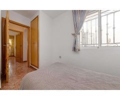 BUNGALOW DE 2 DORMITORIOS CON JARDÍN PRIVADO, PISCINA COMUNITARIA Y PARKING (Vistabella Golf)