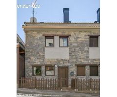 Se vende amplio chalet adosado en Castiello de Jaca, Huesca.