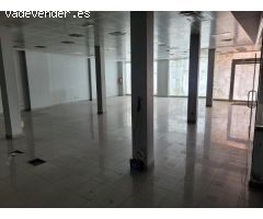 Local en venta o alquiler en Avenida de Atenas, 75.