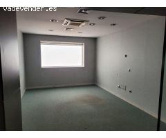 Local en venta o alquiler en Avenida de Atenas, 75.